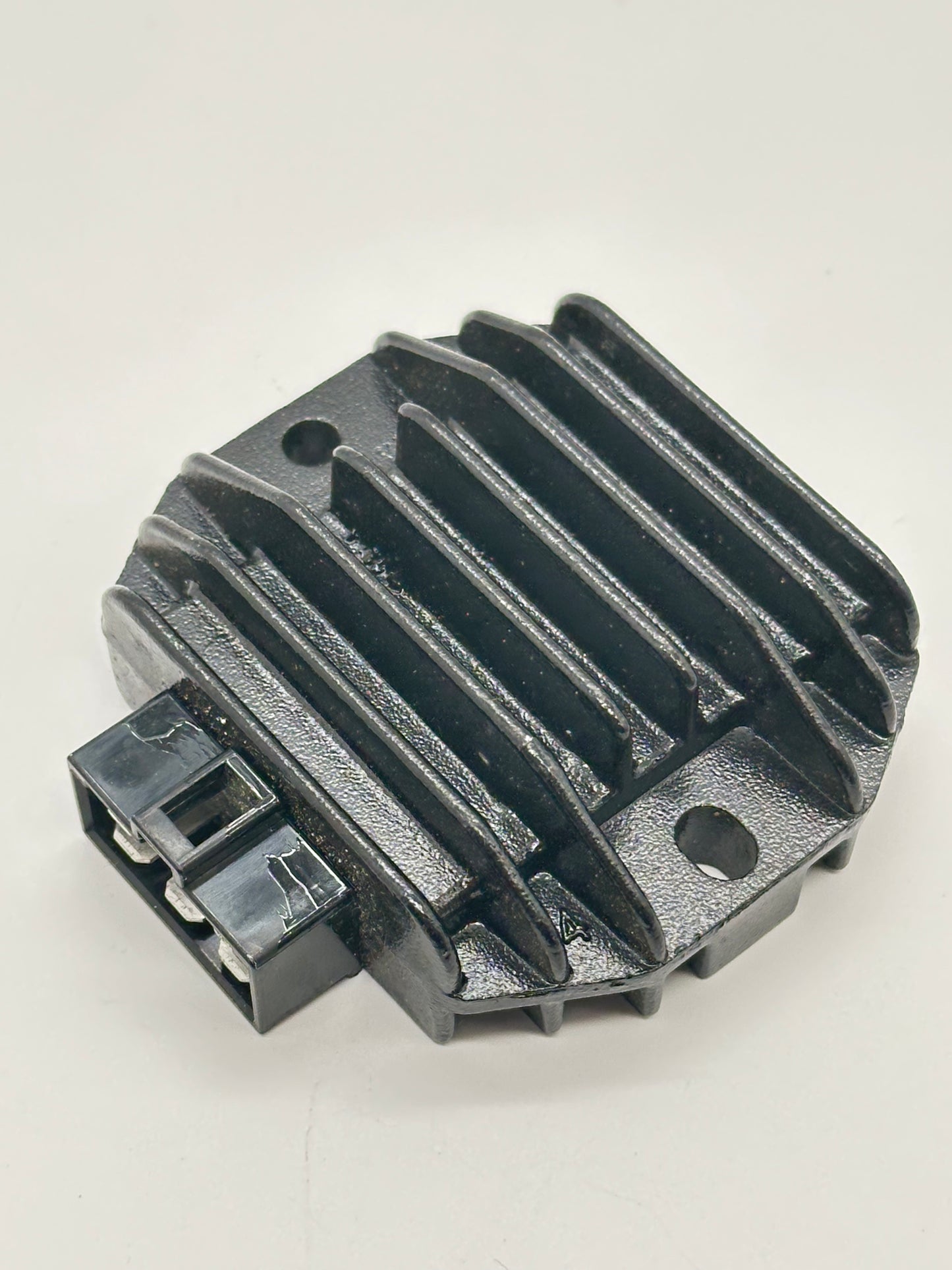 Regler / Gleichrichter für Yamaha YZF-R 125 / WR / MT / Beta 125 RR / Fantic / Husqvarna 125 / Rieju 125 ab Bj.08-19